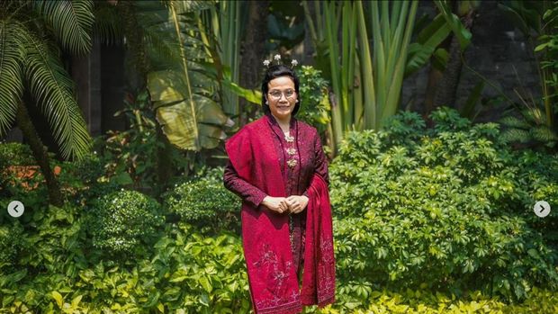 Gaya Sri Mulyani Saat Upacara di IKN