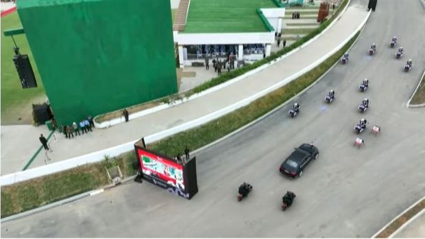 Jokowi naik Mercedes-Benz S600 Guard di IKN.