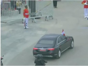 Bukan Mobil Listrik, Jokowi Naik Mobil Ini ke Upacara Kemerdekaan di IKN