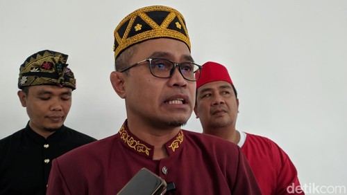 Kepala Lapas Kelas IIA Lombok Barat Muhammad Fadli ditemui di kantornya, Sabtu (17/8/2024). (Foto: Ahmad Viqi/detikBali)