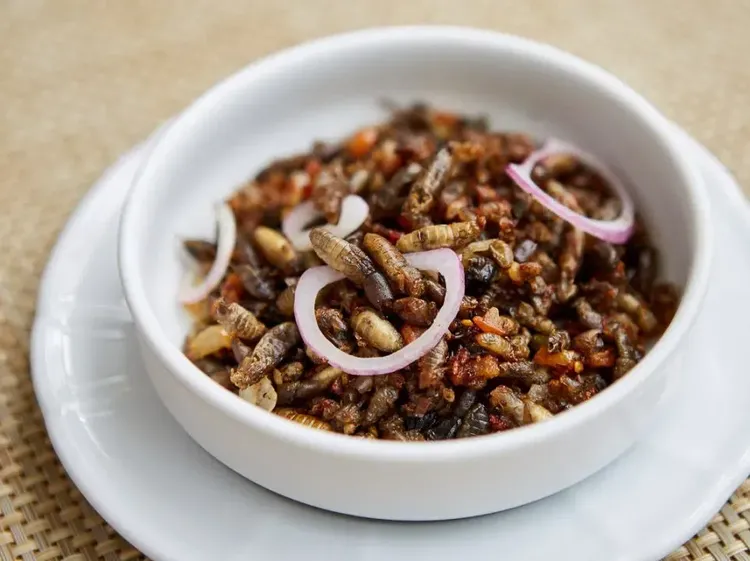 Hiii! Ini 8 Makanan Ekstrem Khas Filipina, Abuos hingga Balut