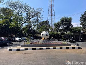 Tambah RTH, Pemkot Malang Bangun Monumen Bola