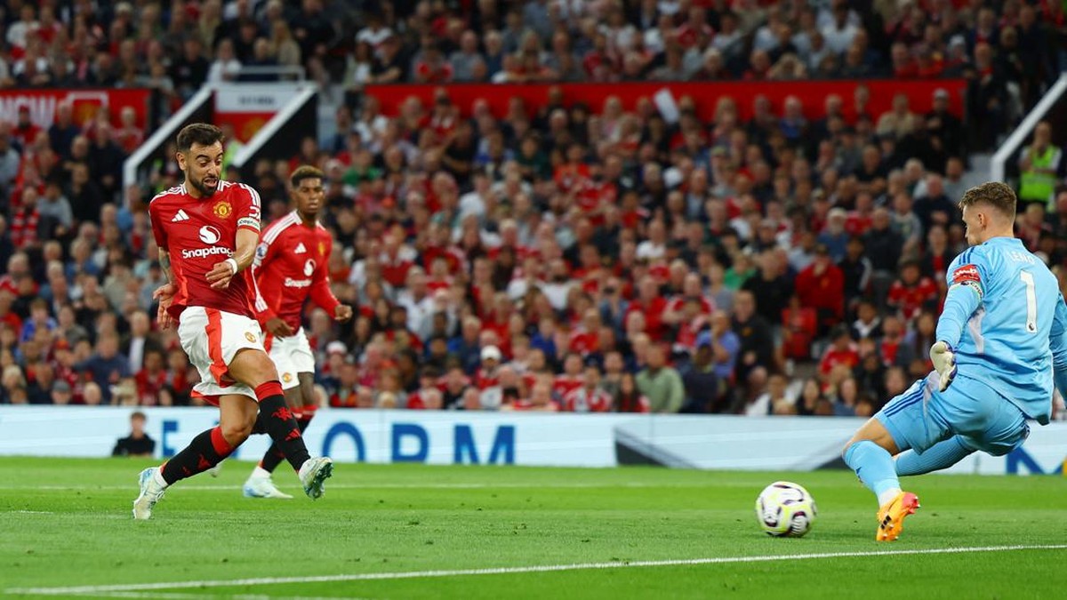 MU vs Fulham 0-0 di babak pertama (REUTERS/Molly Darlington)