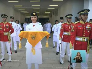 Paskibraka Penurunan Bendera di IKN: Ni Komang Tri Setia hingga Joe Bayden