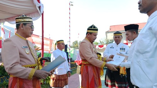 Pemberian remisi kepada narapidana di Lapas Dompu, NTB, Sabtu (17/8/2024).