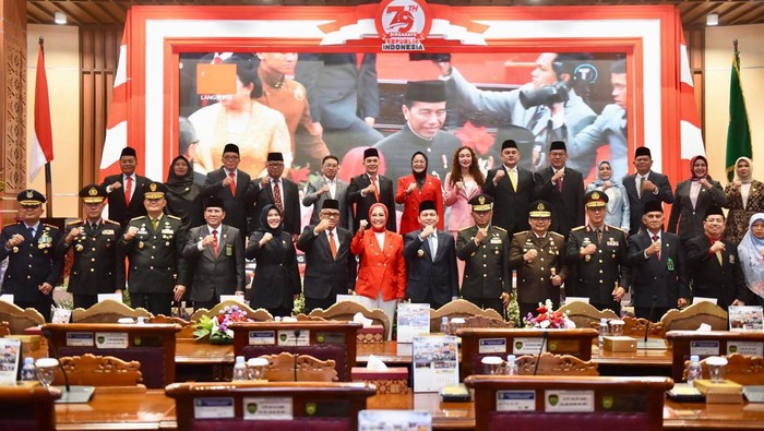Peringatan HUT kemerdekaan RI ke-79 di Sumatera Selatan dilaksanakan di Ruang Sidang Paripurna DPRD Sumsel.