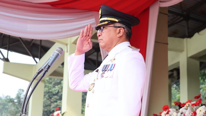 Pj Walkot Cimahi Dicky Saromi.