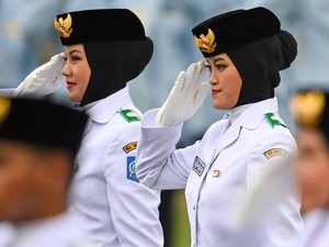 Happy Ending Polemik Larangan Jilbab Paskibraka di IKN
