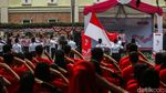 Saat Kru Maskapai Penerbangan Gelar Upacara HUT RI