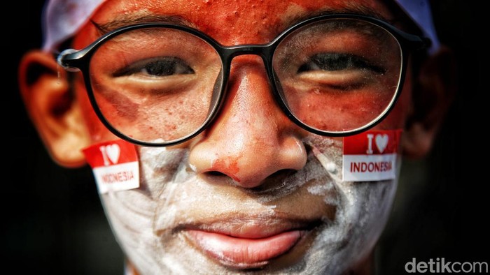 Beragam kegiatan digelar untuk menyambut perayaan kemerdekaan Republik Indonesia ke-79. Seperti visualisasi yang dikumpulkan oleh Fotografer detikcom di Jakarta. 

Inilah secuil gambaran semarak kemerdekaan Republik Indonesia ke-79 yang ada di Jakarta dengan pendekatan visual fotografis.