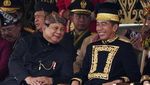 Senyum Jokowi-Prabowo Saat Upacara HUT ke-79 RI di IKN