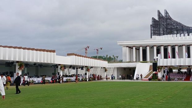 Suasana jelang upacara HUT ke-79 RI di Istana Negara IKN