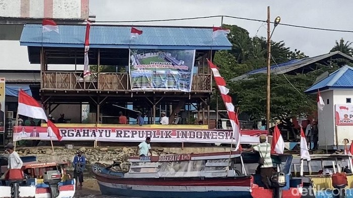 Suasana peringatan HUT ke-79 di Pulau Doom, Kota Sorong, Papua Barat Daya.