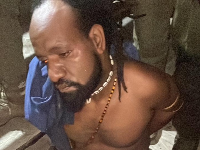 Tampang Rife Kerebea, anggota KKB yang terlibat pembunuhan pendulang emas.