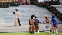 Vidi Aldiano turut tampil untuk memeriahkan HUT ke79 RI di Istana Merdeka, Jakarta. 