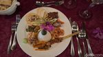 Lezatnya Hidangan Betawi Rijsttafel di Resto Bergaya Kolonial