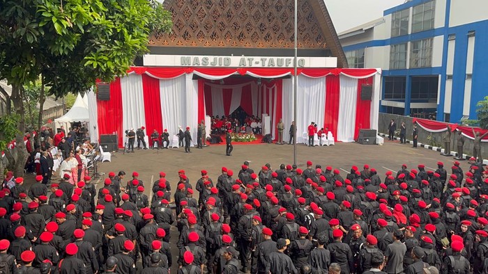 Upacara 17 Agustus 2024 di Masjid At-Taufiq, Jalan Lenteng Agung Raya, Jakarta Selatan dipimpin langsung Ketua Umum PDIP Megawati Soekarnoputri.