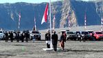 Upacara HUT ke-79 RI di Lautan Pasir Bromo