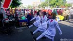 Unik, Upacara HUT RI di Tengah Pasar Karangmenjangan Surabaya
