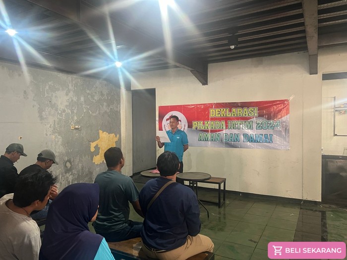 Warga Surabaya deklarasi dukung Pemilu damai