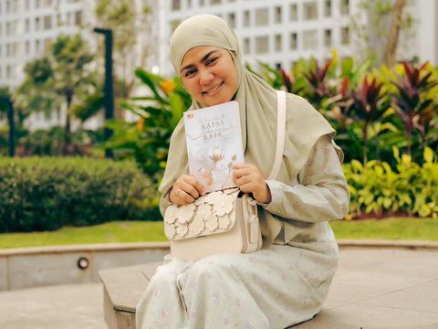 Buku terbaru Ayu Aida Selembut Kapas Sekeras Baja.