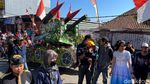 Kemeriahan Karnaval Kemerdekaan di Cicalengka Bandung