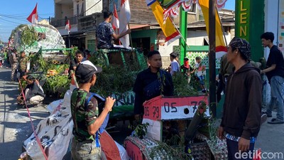 Kemeriahan Karnaval Kemerdekaan di Cicalengka Bandung