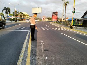 Ditabrak Truk di Tugu Pensil Kulon Progo, Suprapto Tewas