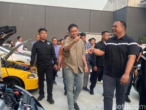 Kunjungi Otoshow Liga Solo, Mangkunegara X Lirik Mobil Modif Ini