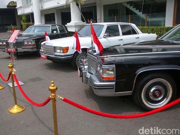 Melihat 3 Mobil Antik Bekas Presiden di Istana, Masih Mulus