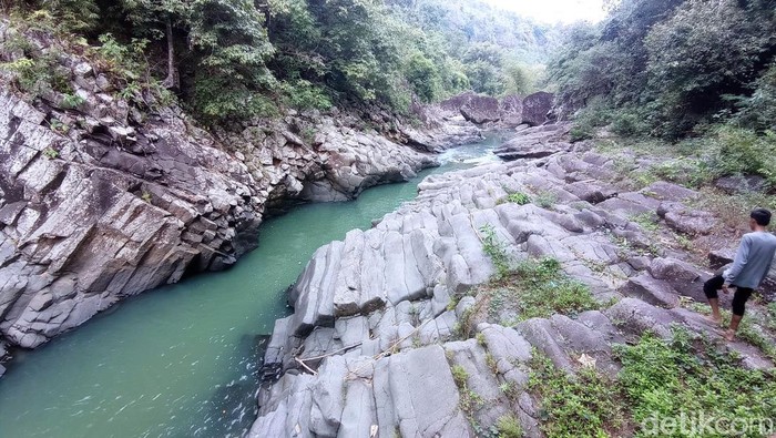 Paraga Stone Tasikmalaya
