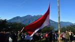 Merah Putih Berkibar di Puncak Gunung Penanggungan
