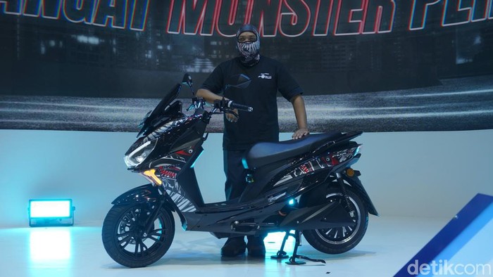 Polytron Fox-R Limited Edition x Darbotz meluncur di ajang BCA Expo 2024
