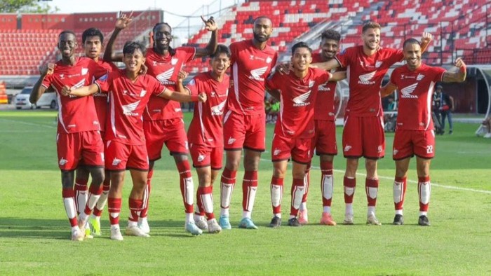 PSM Makassar merayakan kemenangan atas PSBS Biak pada pekan kedua Liga 1 2024/2025 di Stadion Kapten I Wayan Dipta.