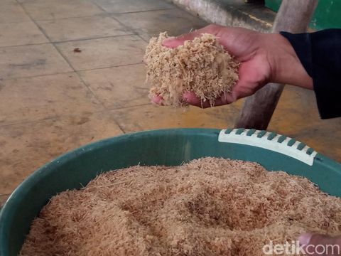Tradisi pembuatan Ukup, pengharum ruangan tradisional di Keraton Kacirebonan