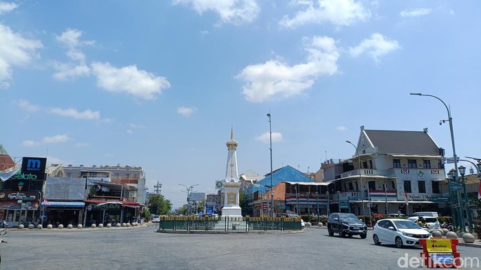Tugu Pal Putih Jogja, foto diambil Minggu (18/8/2024).