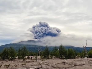 Video: Gunung di Rusia Meletus Setelah 600 Tahun Buntut Gempa M 8,7
