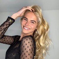 AnneKe Molenaar dikenal sebagai model dan fashionista. Dia populer di Instagram dengan pengikut lebih dari 441 ribu. Foto: Dok. Instagram annekeedeligt