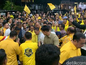 Disambut Agus Gumiwang, Bahlil Daftar Jadi Caketum Golkar