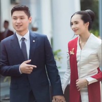 Penampilannya yang minimalis diselaraskan dengan tatanan rambut yang juga sederhana, berupa sanggul tanpa aksesori tambahan. Foto: Instagram/@bebytsabina @irnadimyati