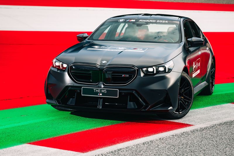 BMW M5 Hadiah buat Pebalap MotoGP terbaik