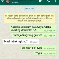 Kalau mau kirim pesan, jangan lupa dicek lagi sebelum pencet tombol kirim. Nanti jadinya kayak begini.
