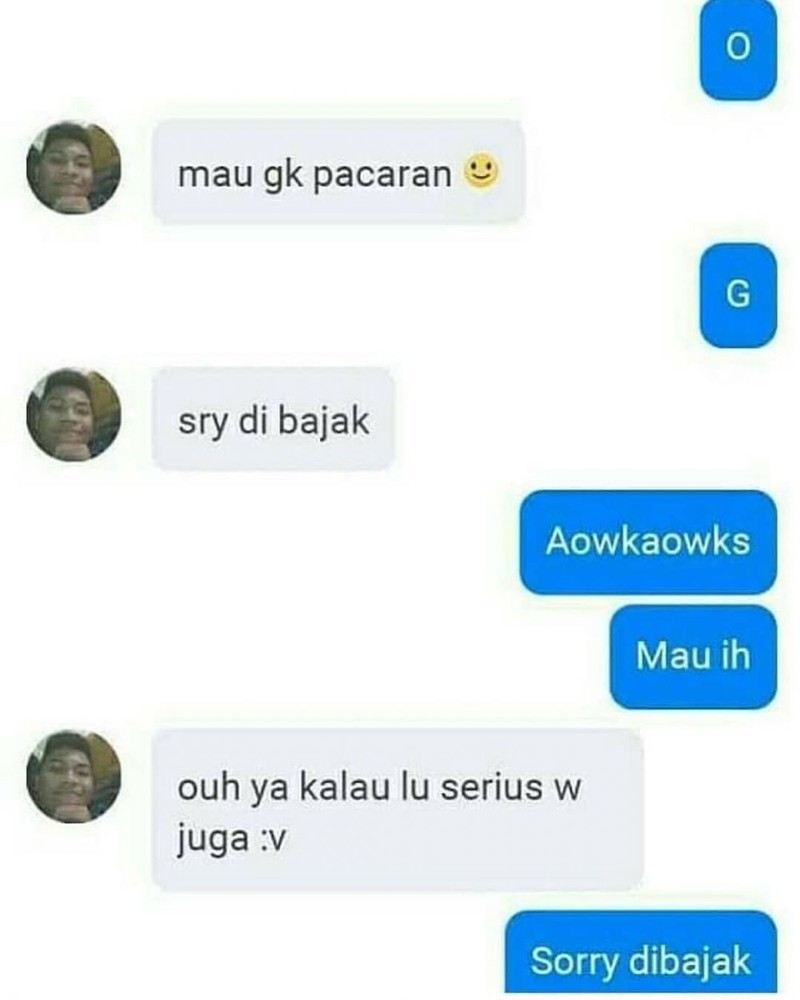 Kalau mau kirim pesan, jangan lupa dicek lagi sebelum pencet tombol kirim. Nanti jadinya kayak begini.