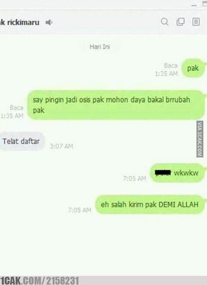 Kalau mau kirim pesan, jangan lupa dicek lagi sebelum pencet tombol kirim. Nanti jadinya kayak begini.