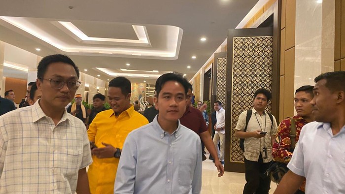 Gibran Rakabuming Raka hadiri deklarasi Ridwan Kamil dan Suwono di Hotel Sultan, Jakarta, Senin (19/8/2024).