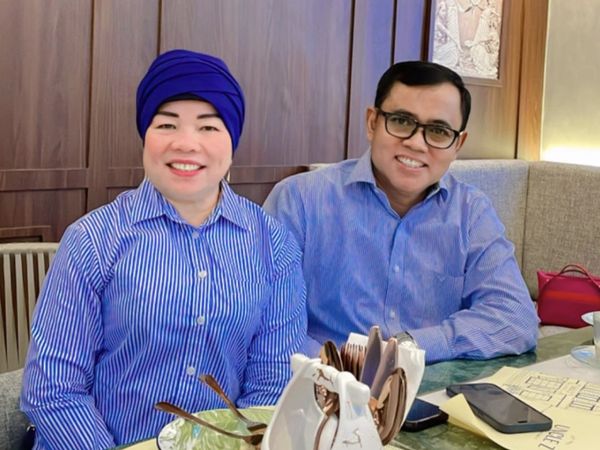 Haji Faisal Kompak Makan Bareng Keluarga, Ini Momen Manisnya