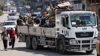 Pengungsian terbaru ini menambah krisis kemanusiaan yang berkembang di wilayah tersebut saat konflik Israel-Hamas terus berlanjut. Perintah evakuasi tersebut mengikuti arahan serupa yang dikeluarkan pada hari Jumat untuk dua bagian kota selatan Khan Younis, wilayah yang sebelumnya ditetapkan sebagai zona kemanusiaan. Pejabat militer Israel mengutip tembakan roket rutin dari militan di wilayah tersebut sebagai alasan evakuasi.