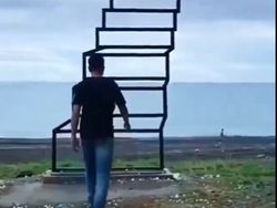 Kumpulan Gambar Ilusi Optik Ini Bikin Mata dan Berpikir Keras