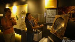 Melihat Pameran Legasi di Stasiun MRT Bundaran HI Melihat Pameran Legasi di Stasiun MRT Bundaran HI