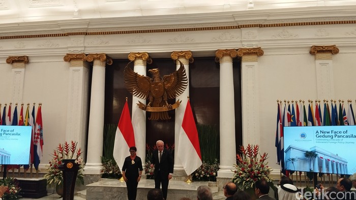 Diplomasi Indonesia Dihargai, Menlu Retno Dapat Penghargaan Tertinggi dari Palestina